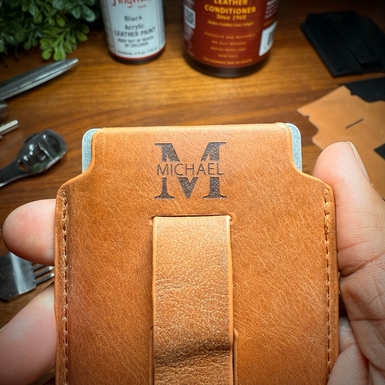 Closeup engraving | MBWLT-TN,LSR-WLT-TN